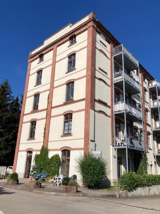 Ruhige Wohnung Im Fabrikstil In Chemnitz Esterno foto
