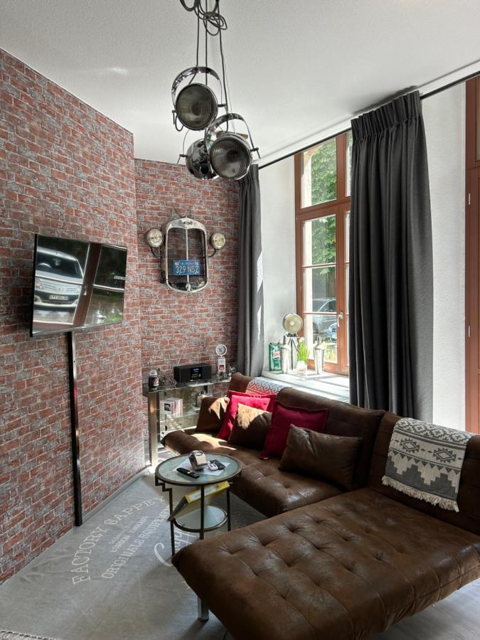 Ruhige Wohnung Im Fabrikstil In Chemnitz Esterno foto
